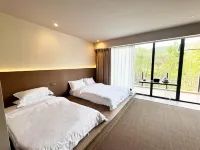 Huaqiyue · Home of the Crested Ibis Hotels in Hanyin