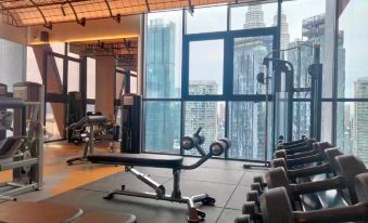 Scarletz KLCC @ Apartments By Gravity 【6mins Kuala Lumpur Tower(KL Tower) + Rooftop Infnity pool】