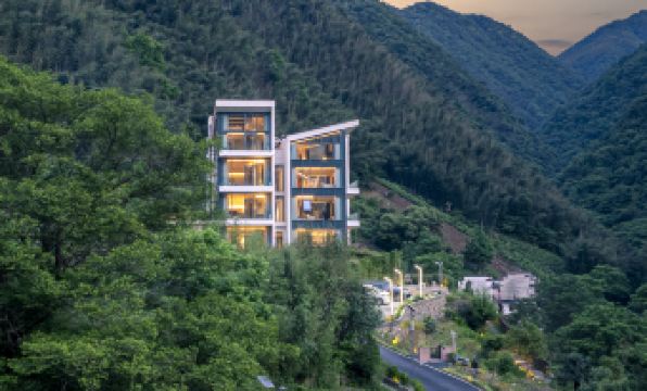 Youtan Valley·Luming Valley Hot Spring Holiday B&B (Huangshan Tangkou South Gate)