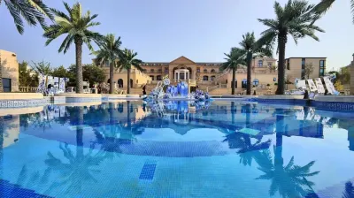 Zhonghong Dream Garden Manor Hotel Hotel berhampiran Xiaolangdi Central Wharf