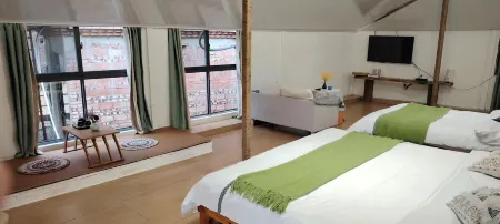 Scarecrow Garden Inn