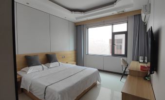 Luoshan Fuying Business Hotel