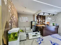Holiday Inn Burqin Border Town