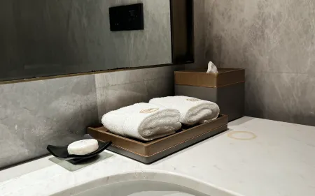 Yishui Grand Hotel Отели рядом с достопримечательностью «Yi River»