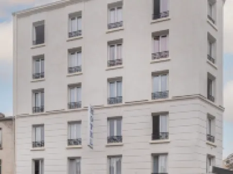 โรงแรมลักซอร์ โรงแรมในIssy-les-Moulineaux