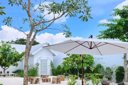 Floraison Living Villa Yogyakarta