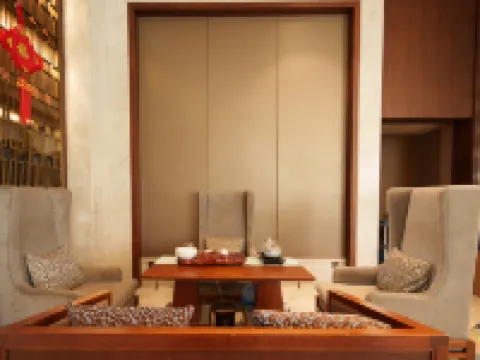 龍陵凱龍假日酒店 龍陵酒店