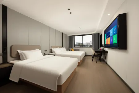 Banyan Family Hotel (Sanfang Qixiang Branch) Отели рядом с достопримечательностью «Gushan (Drum Mountain) Scenic Area»