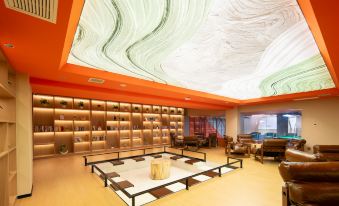 2. Yizhou T..