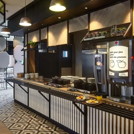 B&B Hotel Paris Porte des Lilas Отели рядом с достопримечательностью «19-й округ: Ля Вилетт»