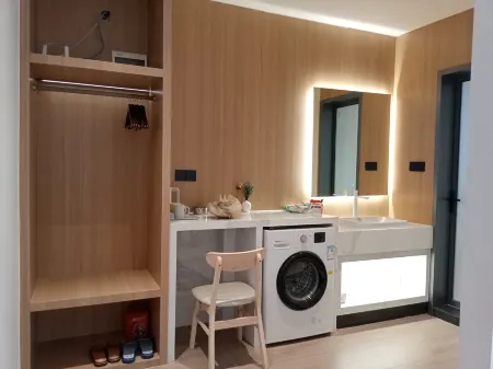 Qiaoyuan Yueshe Boutique Homestay (Southeast Asia Style Park) Отели рядом с достопримечательностью «Southeast Asian Folklore Garden of Overseas Chinese»