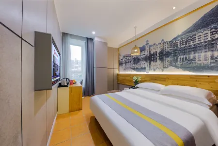 Tongtai Hotel (Longhua Subway Station Branch, Shenzhen North Station)