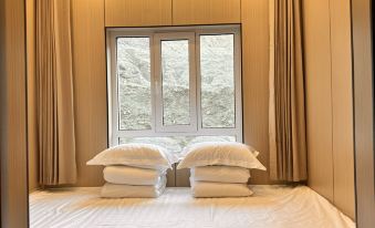 Chengcheng Hotel (Snow Town Erlanghe Scenic Area Branch)