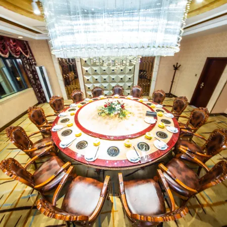 He Huang Pearl Hotel
