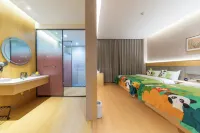 Guyuan Golden Hotel Hotels near Miyun Yang Linggong Ancestral Hall