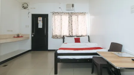 RedDoorz @ Tesoro Apartments Ermita Manila