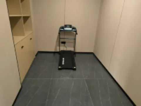 Aifei Hotel (Lanzhou Zhangye Road Pedestrian Street Xiguan Metro Station Branch)