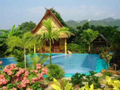 Old Tree's House Hotels in Mae Ai