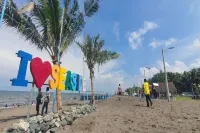 Cristian Jay Dormitory by RedDoorz Hotels in Dasmarinas