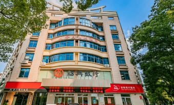 Golden Delta International Hotel