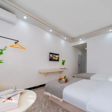Meizhi Smart Audio-Visual Hotel (Guilin High-Speed Railway North Station)
