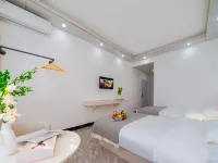 Meizhi Smart Audio-Visual Hotel (Guilin High-Speed Railway North Station)