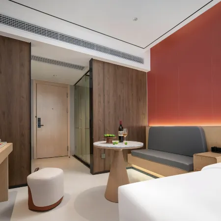 100 meter Hotel (Changsha High Speed Railway South Station East Square Branch)