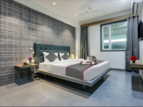 Hotel Stay Inn near Bhiwandi Thane Railway Station โรงแรมในธาเน