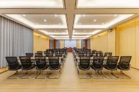 Lavande Hotel Wuhan Tianhe Airport Aviation Headquarters Subway Station Branch - Flughafentransfer