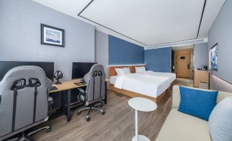 Yilong Anyue Hotel