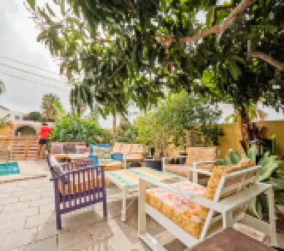 Los Amigos Nest Hostel