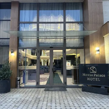 Novza palace hotel Отели рядом с достопримечательностью «Базар Чорсу»