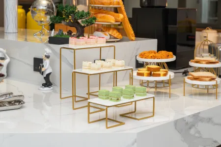 REZEN LONGUU Hotel (Foshan Sanshan Newcity North Subway Station Store) Отели рядом с достопримечательностью «Golden Fifa Park»