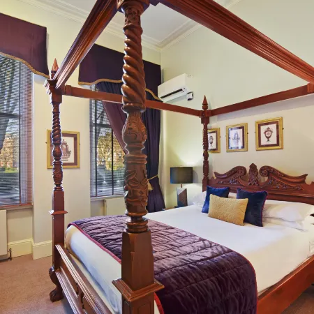Twenty Nevern Square Hotel Отели рядом с достопримечательностью «Баттерси»