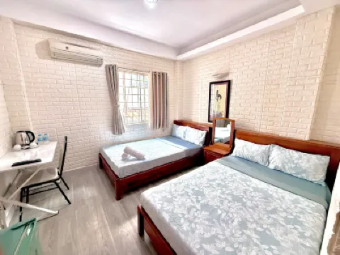 Marie-Line Hotel Hotels near Central Post Office