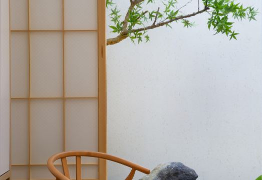 Yajuku Kyoto의 와비사비 인테리어