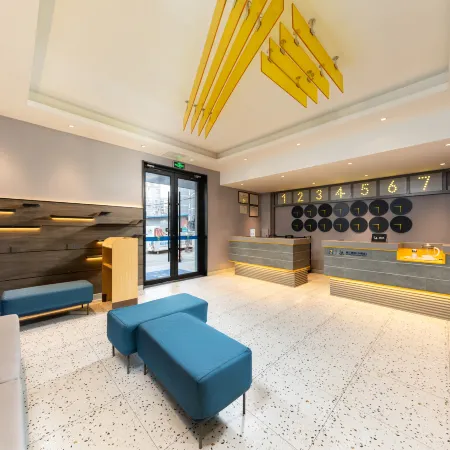 7Days Inn Chain Hotel (Shenyang Zhongjie Imperial Palace Huaiyuanmen Subway Station) Отели в г. Шэньян