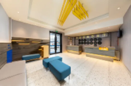 7Days Inn Chain Hotel (Shenyang Zhongjie Imperial Palace Huaiyuanmen Subway Station) Hotels near Nanguan Catholic Church