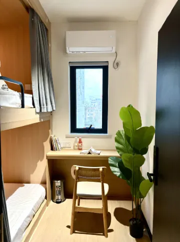 May fourth International Youth