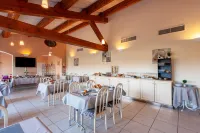 Residhotel Golf Grand Avignon Отели в г. Ле-Понте