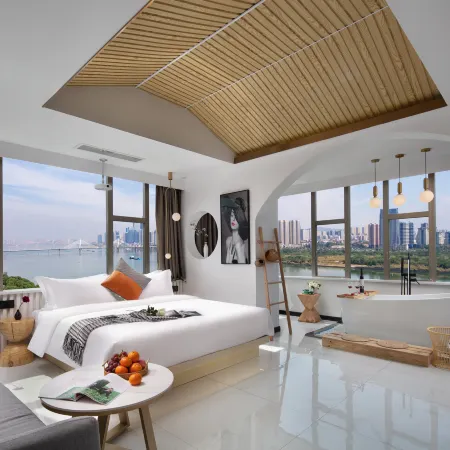 Manjiang Light Luxury Homestay