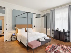 Hotel Astoria Vienna, Curio Collection by Hilton