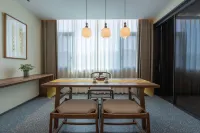 Sun Moon Villa Art Lodge (Qimen Black Tea Museum Store)