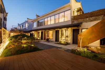 Floral Hotel·Jiuhuashan Green Peach FREE Hotel