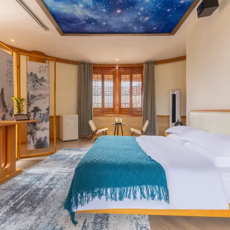 Guiding Tianxia Liangcang Homestay (Jinhai Xueshan)