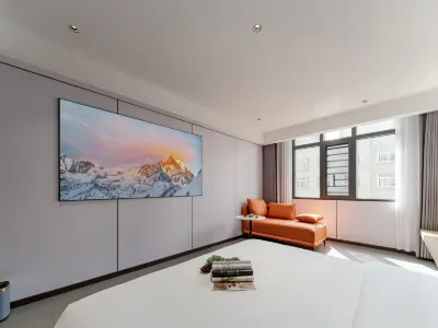 Yunmo Intelligent Audiovisual Hotel