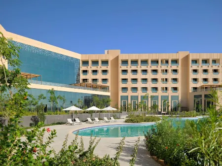 Mövenpick Hotel Waad Al Shamal Отели в г. Тураиф