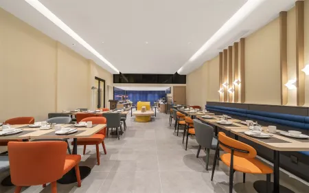 Jinjiang Hotel Jingdezhen Taoxichuan Creative Square Store Отели рядом с достопримечательностью «Jingdezhen Ceramics University (Xinchang Campus)»