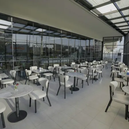 BAZ Hotel University District