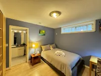 Sunward Coast · Westside Homestay Отели в г. 